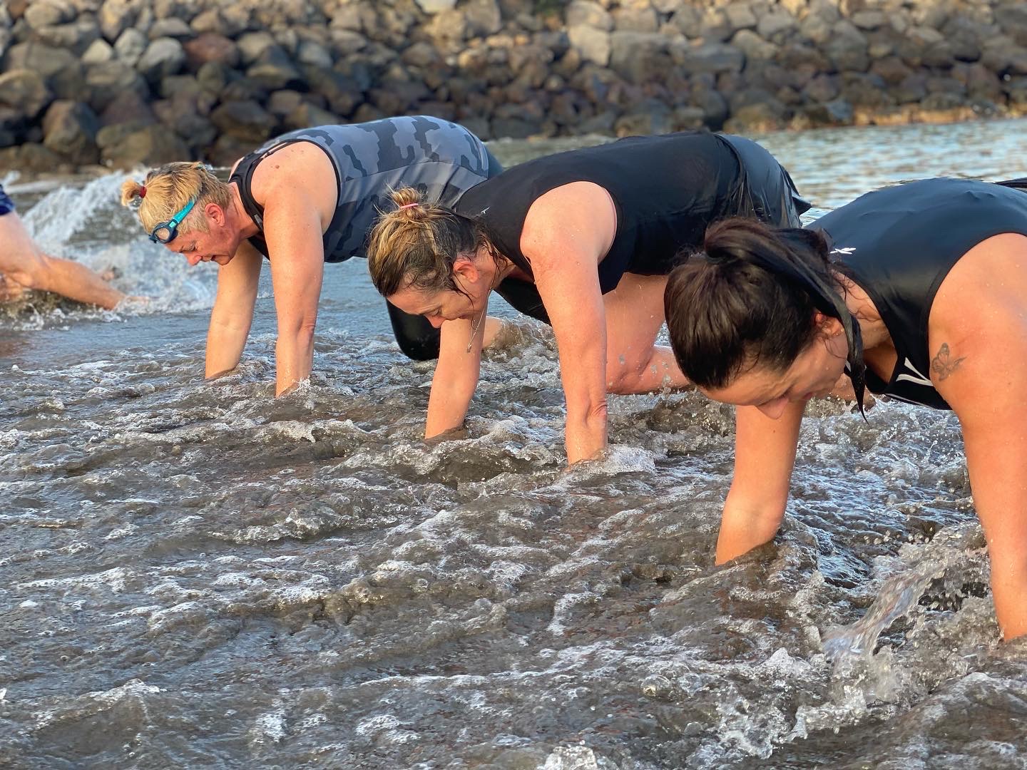 resident-beach-fitness-daily-group resident-beach-fitness-daily-group